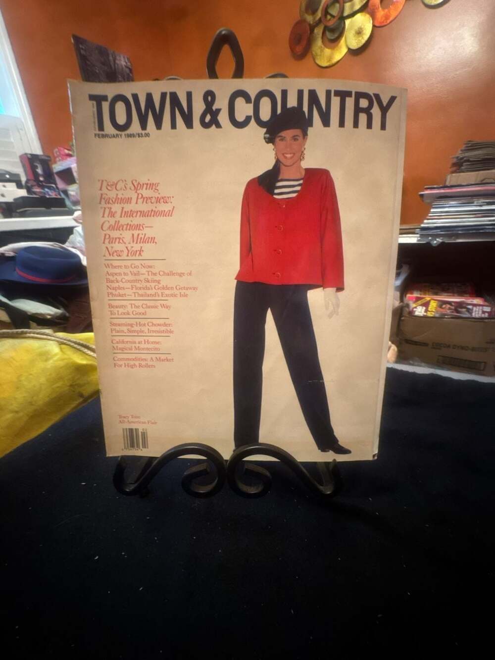 Town & Country Magazine February 1989 Edition